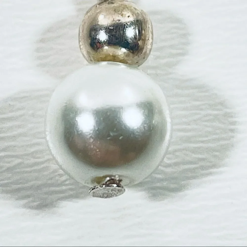 $10 or Free with bundle New pair of Pearl dangle beautiful Silver earrings